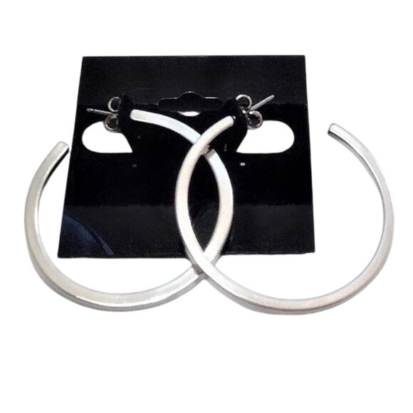 1 1/2" Avon Square Tube Hoop Pierced Post Earrings Silver Tone Vintage Open End - Picture 2 of 3